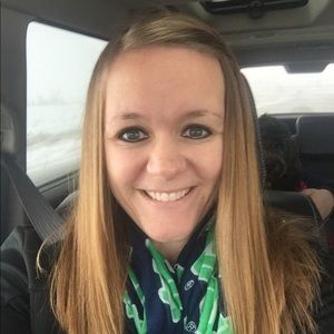 Meet your Posher, Lauren